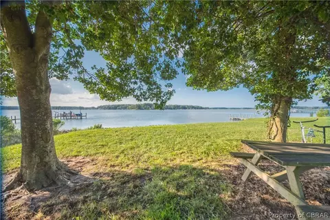 0 Bussel Point Rd, Wicomico Church, VA 22473