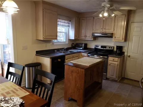 11642 Deep Point Ln, Gloucester, VA 23061 photo 15