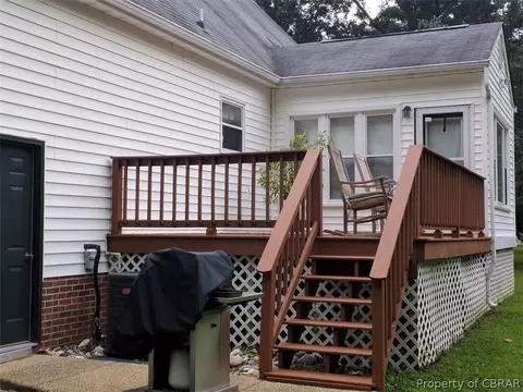 11642 Deep Point Ln, Gloucester, VA 23061 photo 5