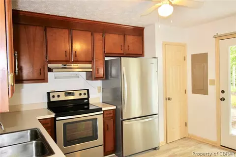 7827 Crab Thicket Rd, Gloucester, VA 23061 photo 6
