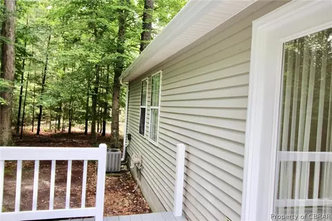7827 Crab Thicket Rd, Gloucester, VA 23061 photo 14