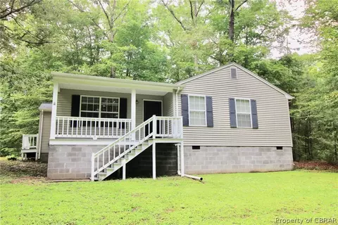 7827 Crab Thicket Rd, Gloucester, VA 23061 photo 1