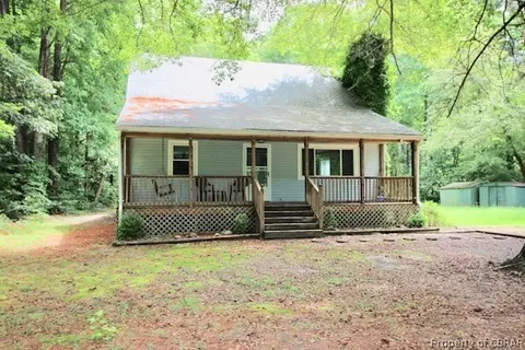 6355 Sterling Ct, Gloucester, VA 23061 photo 1