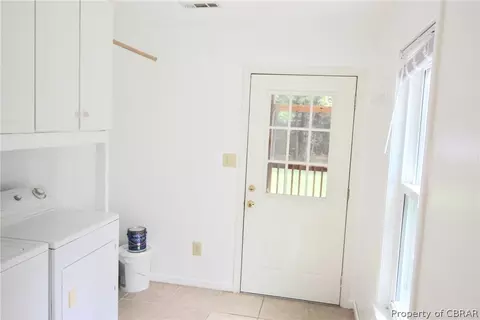 6355 Sterling Ct, Gloucester, VA 23061 photo 8