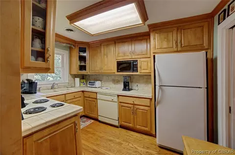 1291 Laurens Rd, Gloucester Point, VA 23062 photo 15