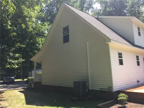 10520 Cedar Gate Ln, Dutton, VA 23050 photo 2
