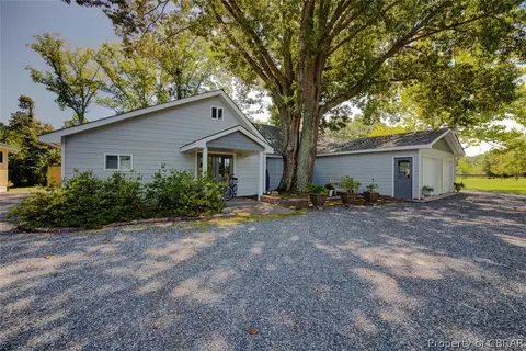 8723 Waverley Ln, Gloucester, VA 23061 photo 40