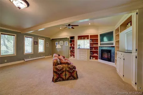 8723 Waverley Ln, Gloucester, VA 23061 photo 6