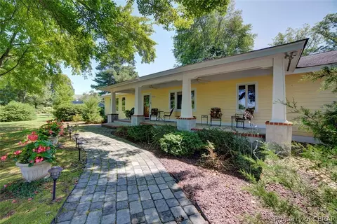 8723 Waverley Ln, Gloucester, VA 23061 photo 2