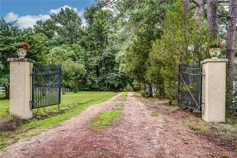 4214 Windmill Point Rd, White Stone, VA 22578 photo 2