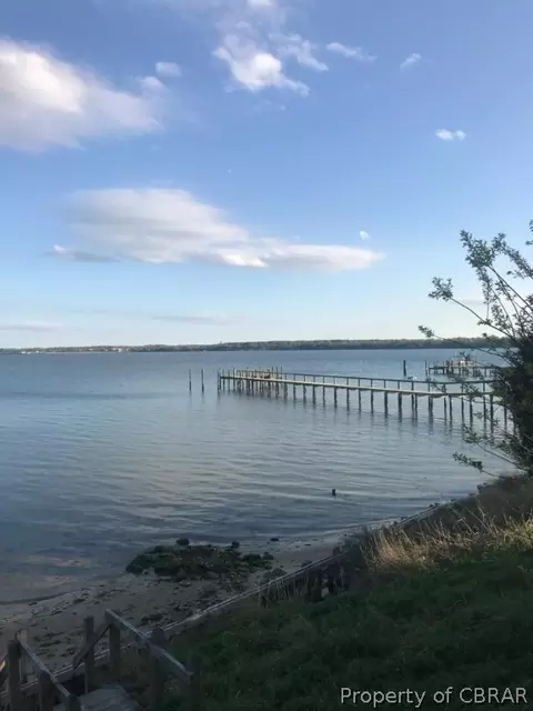 1483 Lafayette Rd, Gloucester Point, VA 23062 photo 3