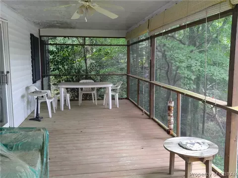 417 Hideaway Point Rd, Topping, VA 23169 photo 17