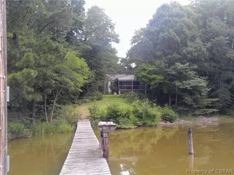 417 Hideaway Point Rd, Topping, VA 23169 photo 6