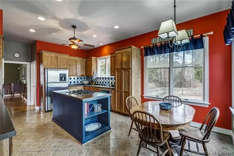 8449 W Freewelcome Ln, Dutton, VA 23050 photo 17