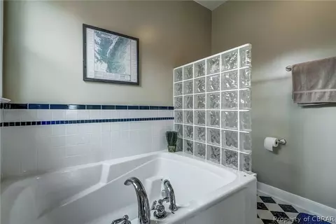 8449 W Freewelcome Ln, Dutton, VA 23050 photo 23
