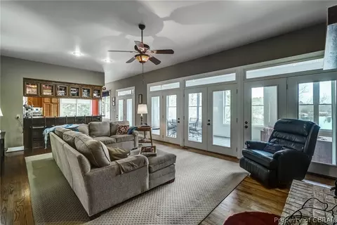 8449 W Freewelcome Ln, Dutton, VA 23050 photo 13