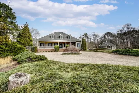 8449 W Freewelcome Ln, Dutton, VA 23050 photo 2