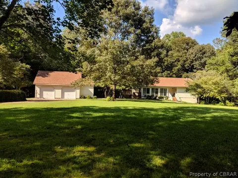 9895 Bacons Ln, Gloucester, VA 23061 photo 1