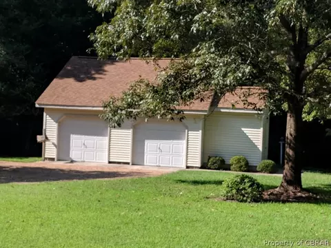 9895 Bacons Ln, Gloucester, VA 23061 photo 2
