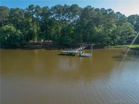 7871 Paynes Landing Rd, Gloucester, VA 23061 photo 5