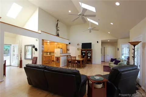 7871 Paynes Landing Rd, Gloucester, VA 23061 photo 8
