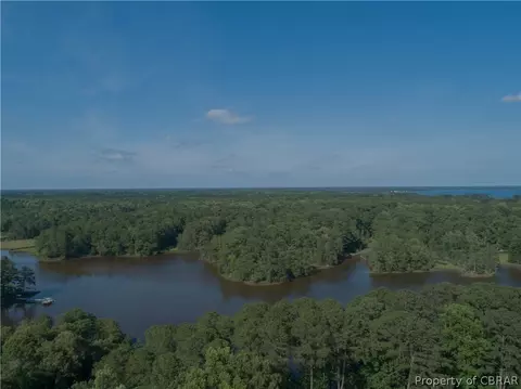 7871 Paynes Landing Rd, Gloucester, VA 23061 photo 1