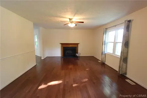 7208 Clements Ave, Gloucester, VA 23061 photo 2