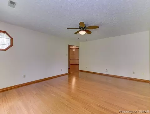 7545 Corr St, Gloucester, VA 23061 photo 4