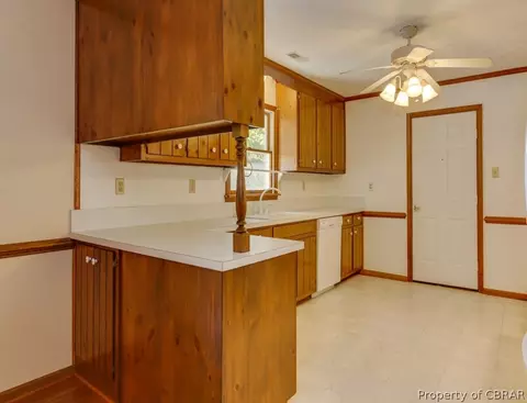 7545 Corr St, Gloucester, VA 23061 photo 11