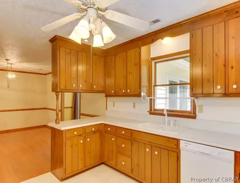7545 Corr St, Gloucester, VA 23061 photo 13