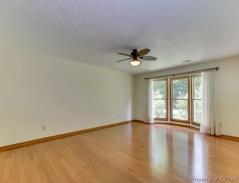 7545 Corr St, Gloucester, VA 23061 photo 3