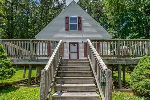 11104 Piankatank Dr, Gloucester, VA 23061 photo 2