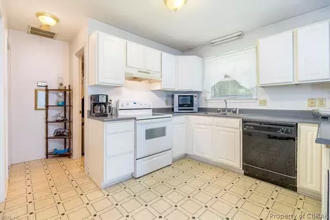 11104 Piankatank Dr, Gloucester, VA 23061 photo 6