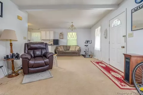 11104 Piankatank Dr, Gloucester, VA 23061 photo 8