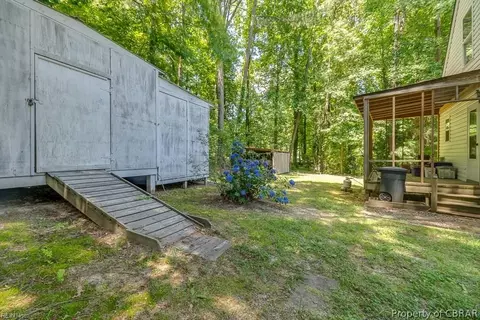 11104 Piankatank Dr, Gloucester, VA 23061 photo 18