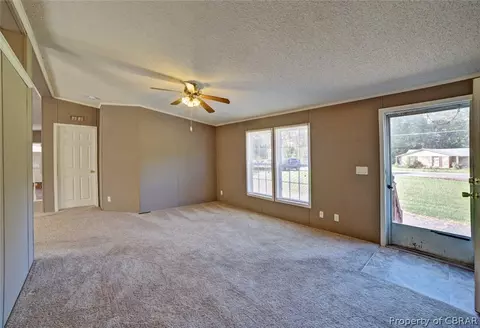 6450 Hickory Fork Rd, Hayes, VA 23072 photo 3