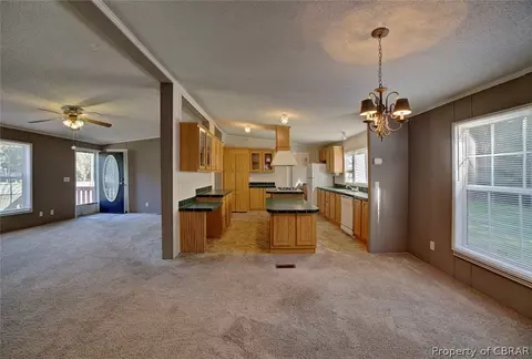 6450 Hickory Fork Rd, Hayes, VA 23072 photo 10