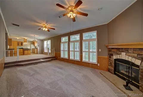 6450 Hickory Fork Rd, Hayes, VA 23072 photo 11