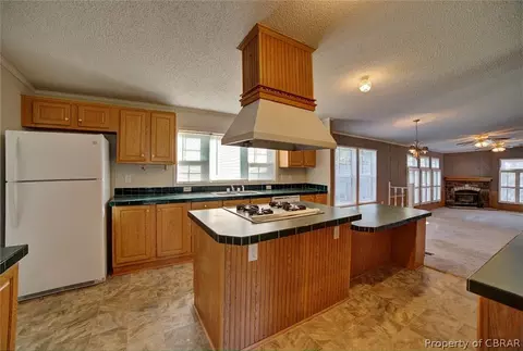 6450 Hickory Fork Rd, Hayes, VA 23072 photo 7