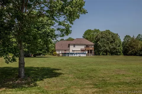 6393 Ark Rd, Gloucester, VA 23061 photo 5