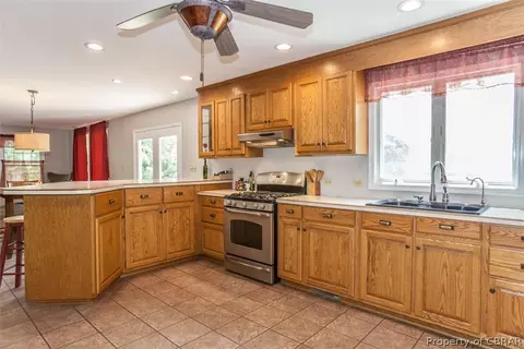 6393 Ark Rd, Gloucester, VA 23061 photo 24