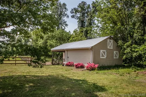 6393 Ark Rd, Gloucester, VA 23061 photo 4