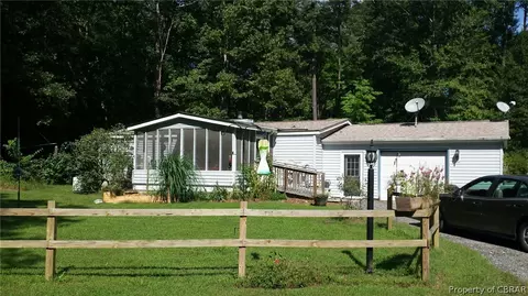 7745 Mountian Laurel Trl, Gloucester, VA 23061 photo 3