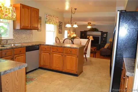 219 Tarleton Bivouac, Williamsburg, VA 23185 photo 8