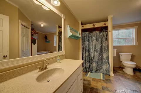 10024 New Hope Ct, Gloucester, VA 23061 photo 12