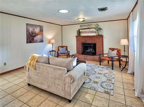 16 Bickfield Dr, Hampton, VA 23666 photo 3