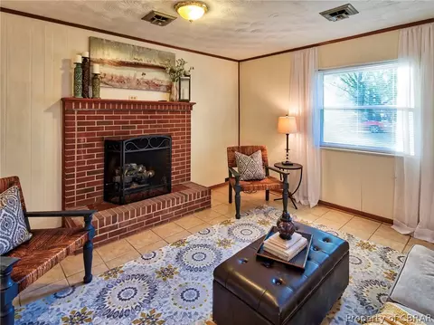 16 Bickfield Dr, Hampton, VA 23666 photo 4