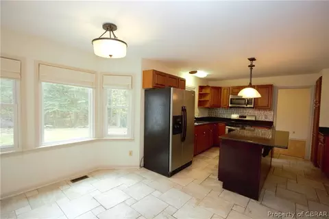 7697 Roaring Springs Rd, Gloucester, VA 23061 photo 13