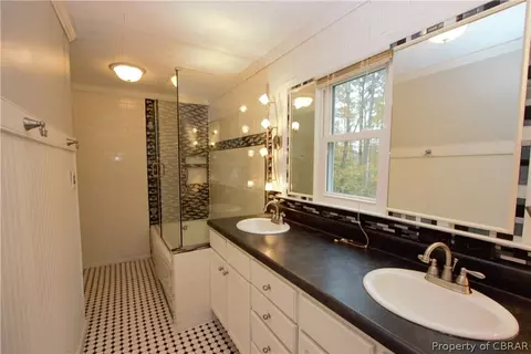 7697 Roaring Springs Rd, Gloucester, VA 23061 photo 22
