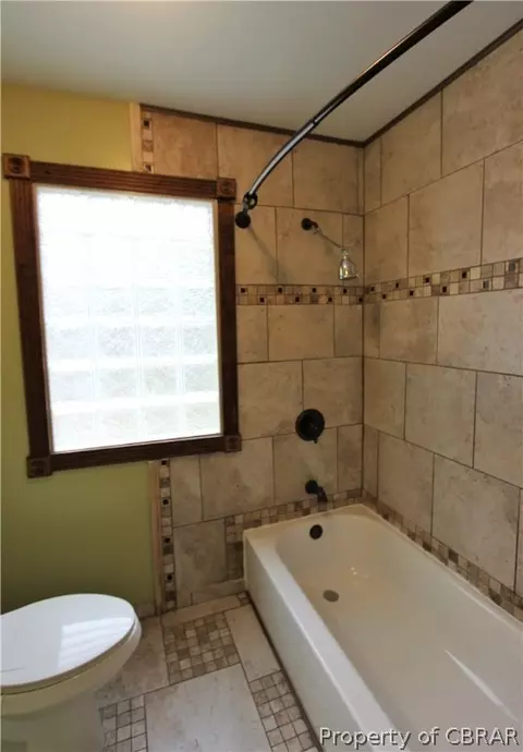 7697 Roaring Springs Rd, Gloucester, VA 23061 photo 27